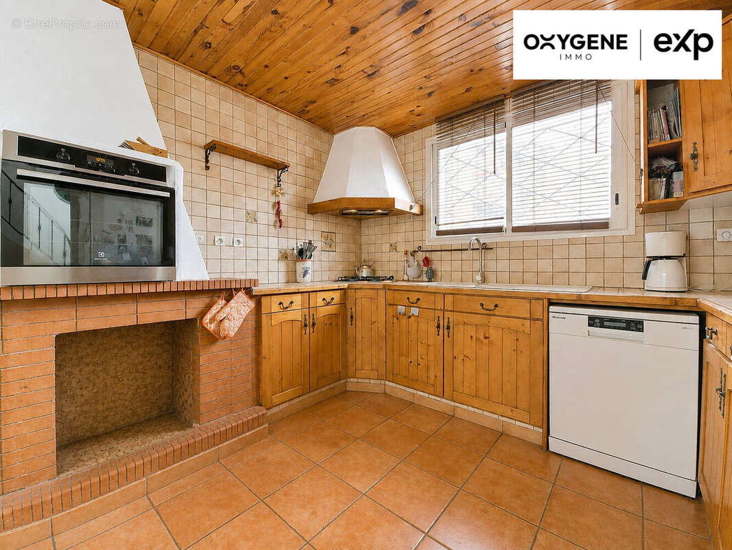 Maison 90 m² à Villeneuve-La-Riviere  - photo 4