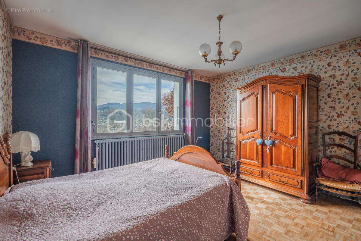 Maison à SALES