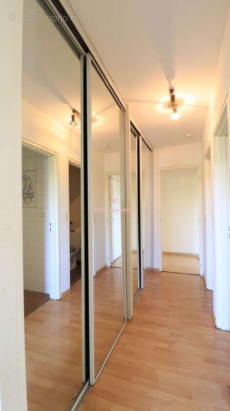Appartement 81 m² à Lormont  - photo 7