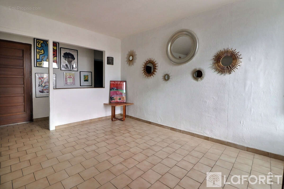 Appartement à HYERES