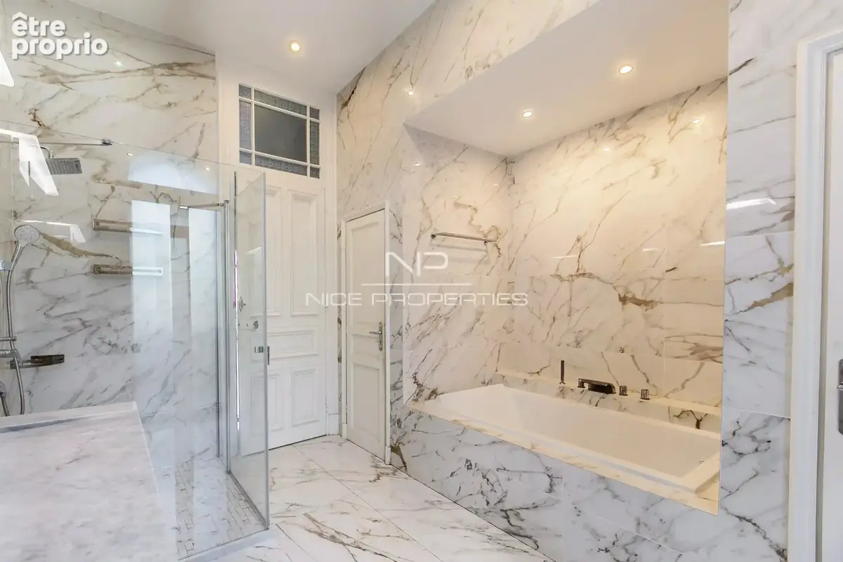 Majestueux 6 pièces  vue mer de 288 m² habitables dans une Hôtel Particulier du Mont Boron - photo 21