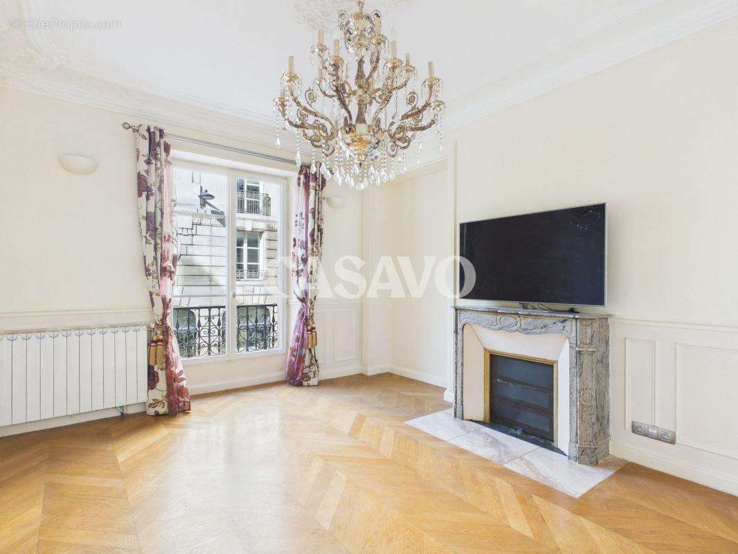 Appartement à PARIS-10E