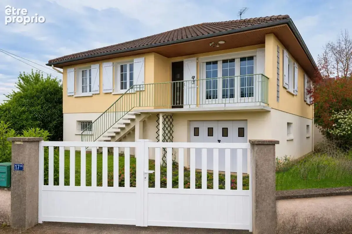 Maison 5 pièces à Roches-Prémarie-Andillé louée - photo 3