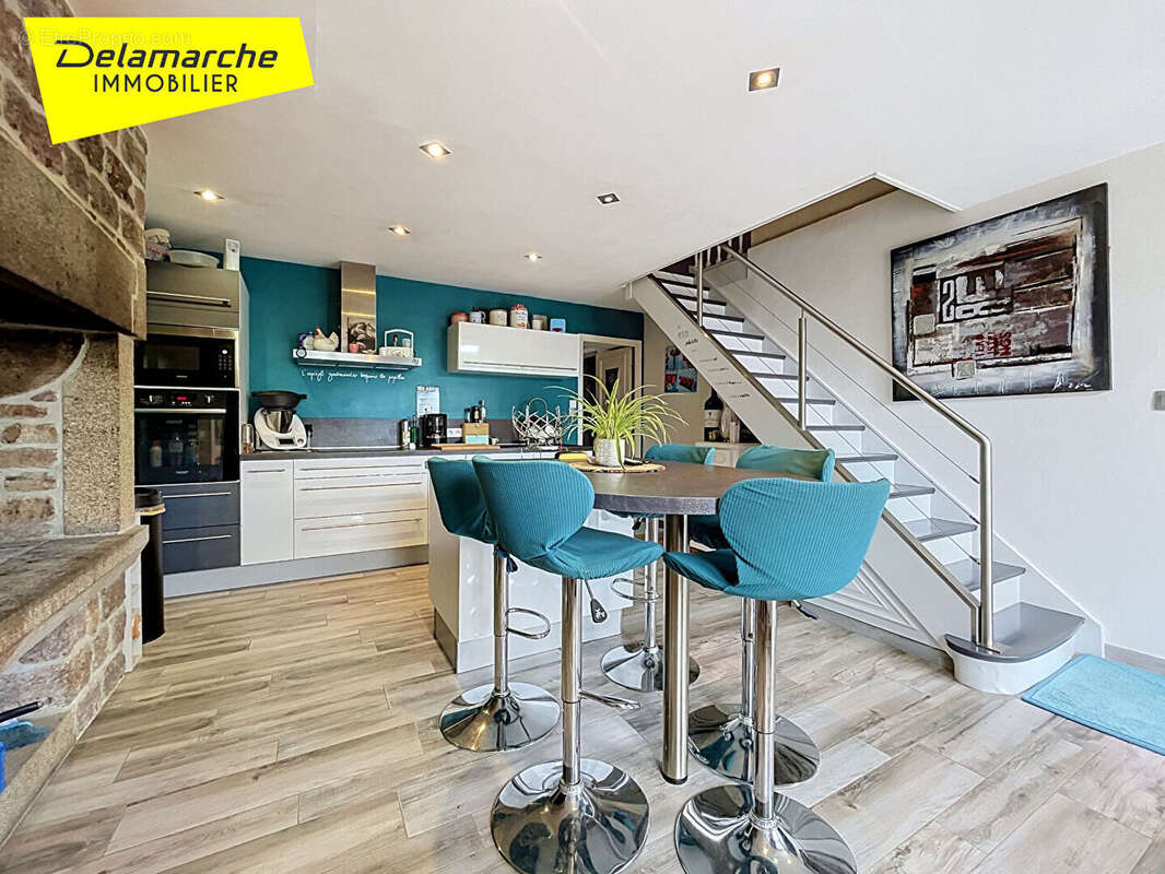 A VENDRE :  Charmante maison en pierres à Percy - photo 2