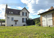 Maison à LONGUEIL-ANNEL