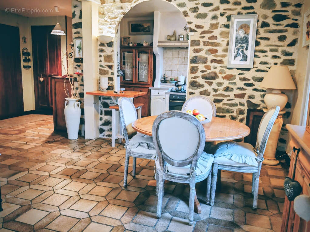 Maison à THURY-HARCOURT