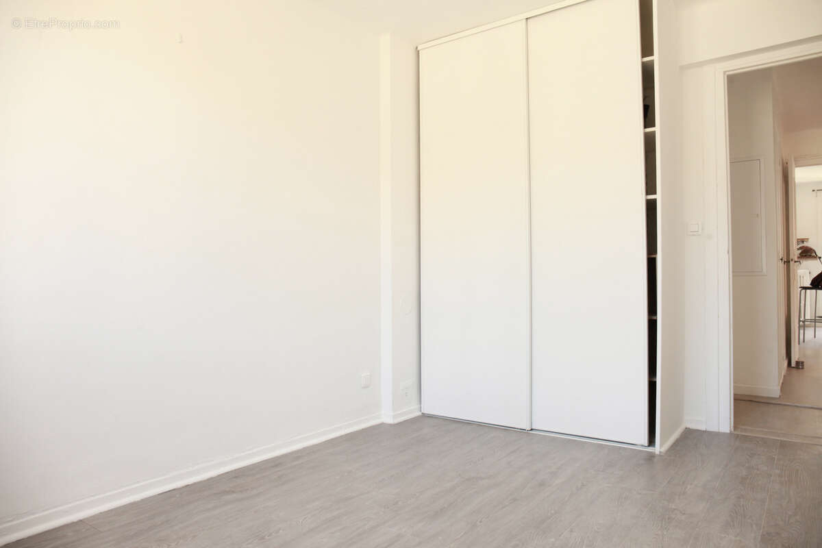Appartement à MARSEILLE-4E