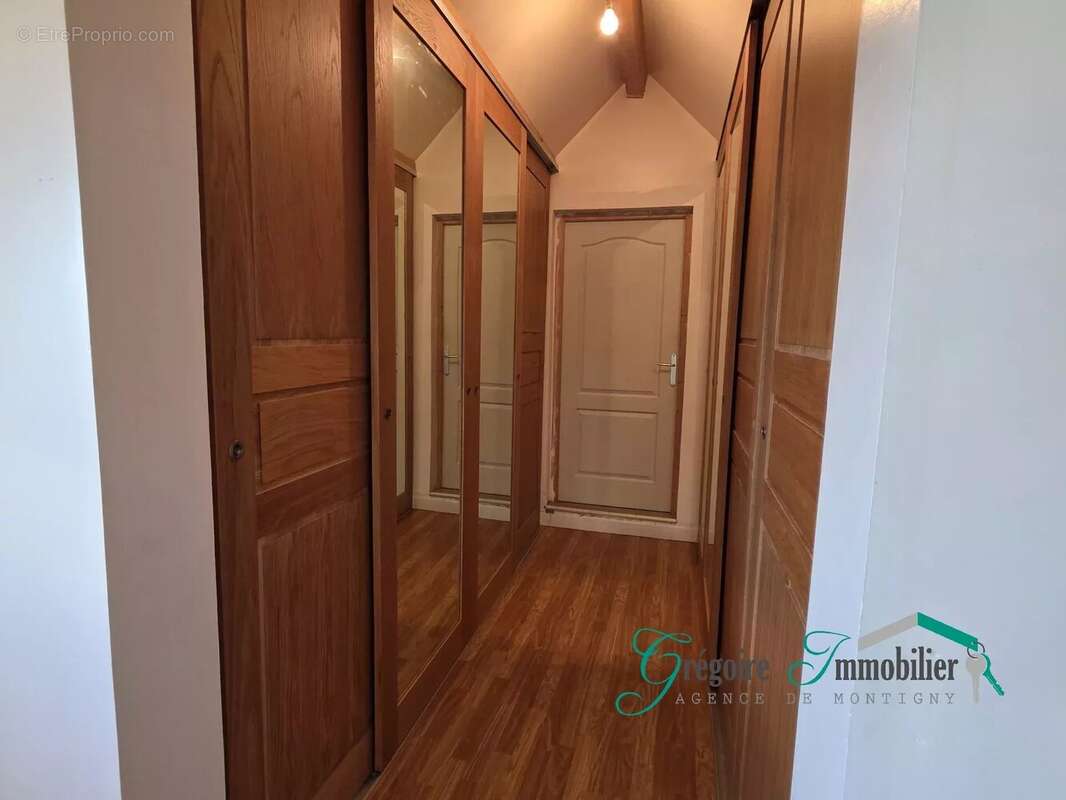 Maison à MONTIGNY-SUR-LOING