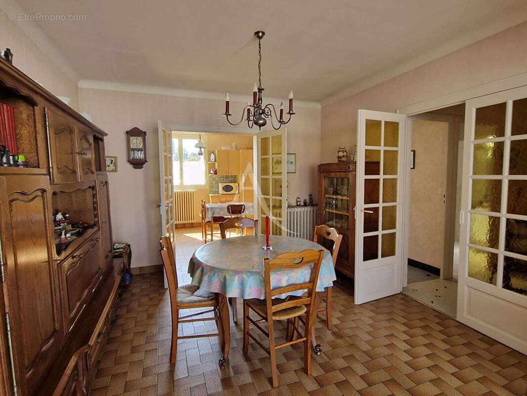 Maison à SAINT-SEBASTIEN-SUR-LOIRE