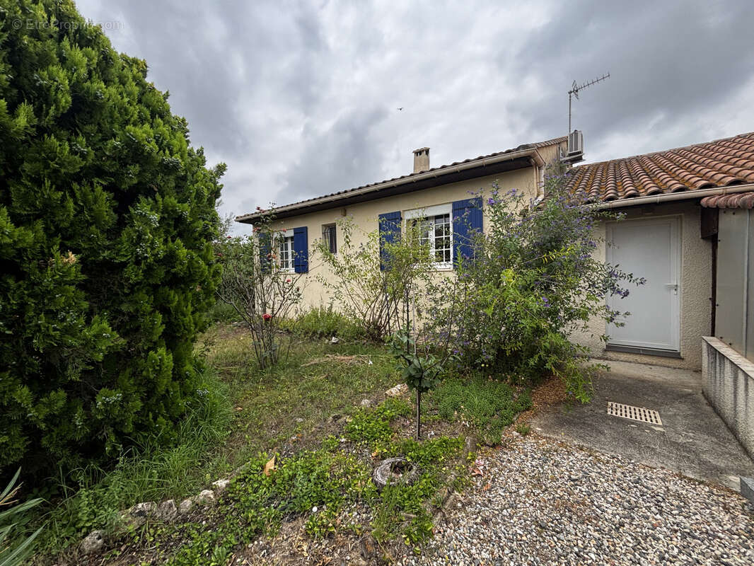 Maison à POMEROLS