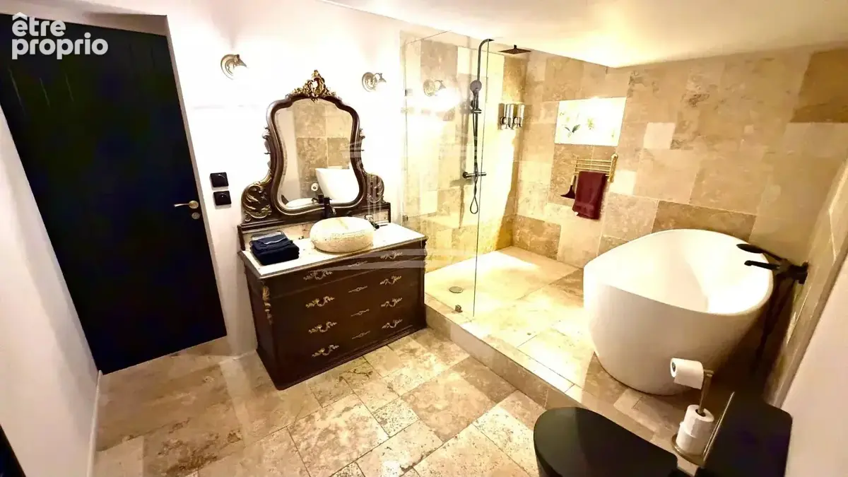 Maison 10 pièces 252 m² à vendre à Sorgues (84700) - photo 11