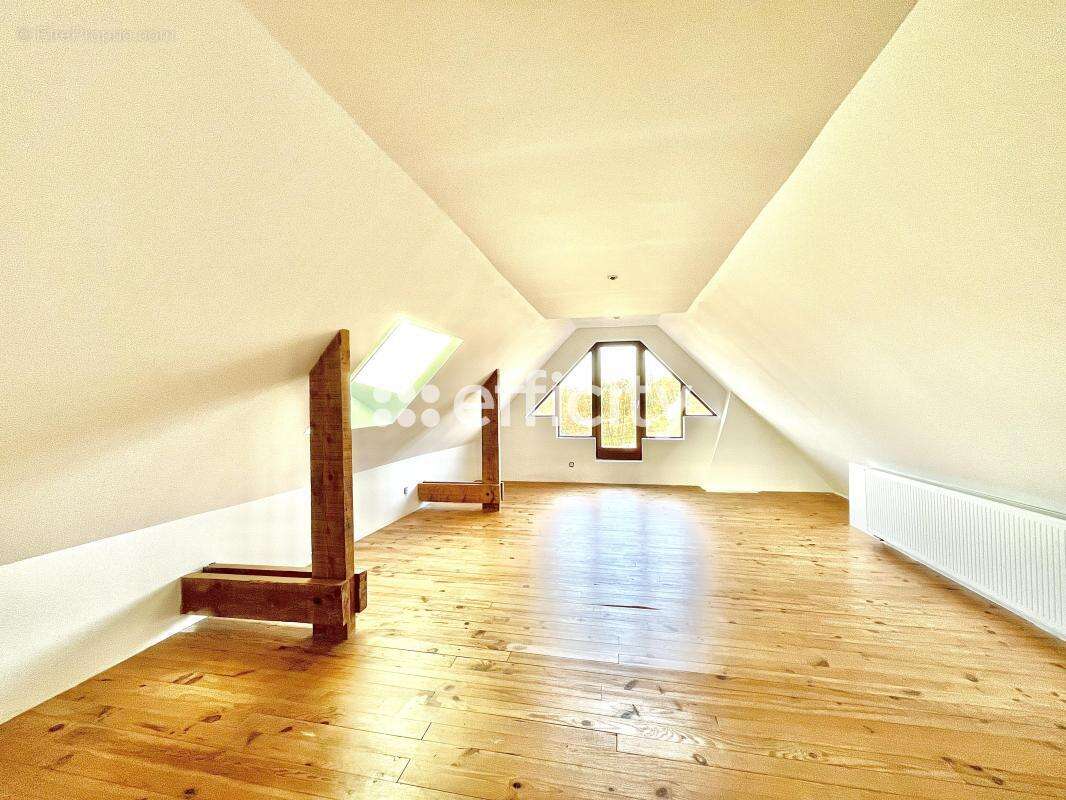 Maison à BUCY-LE-LONG