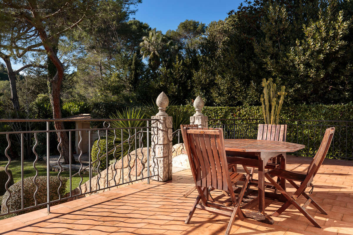 Maison à MOUGINS