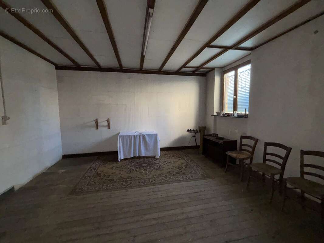 Appartement à VILLEMOUSTAUSSOU