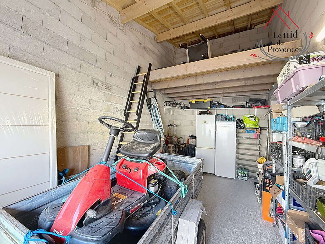 Maison à MORIERES-LES-AVIGNON