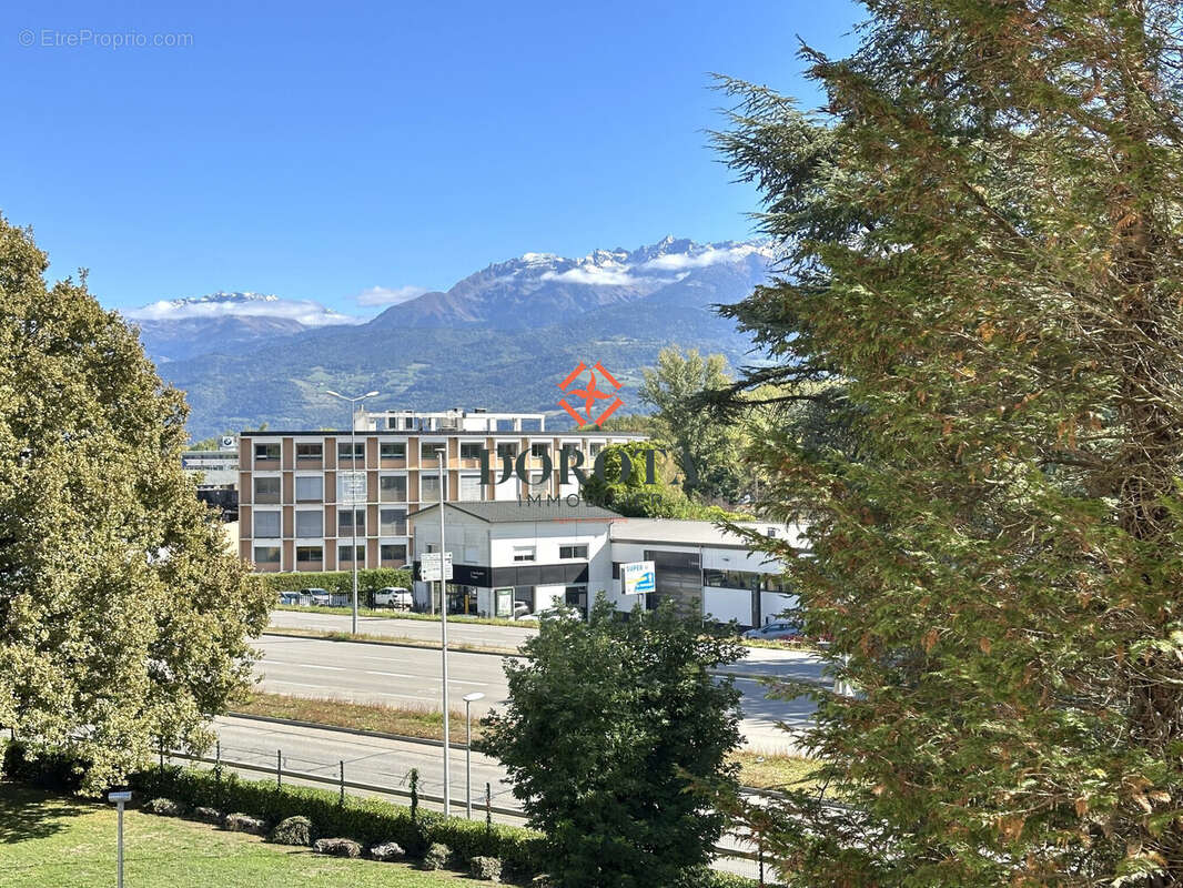 Appartement à MEYLAN