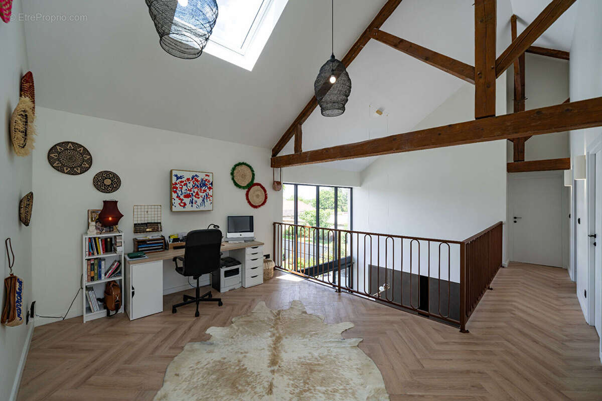 Maison à LES MESNEUX