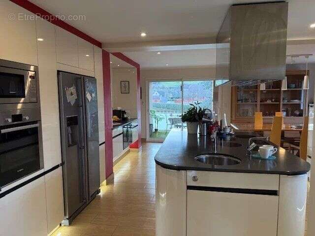 Appartement à SAINT-CHRISTOPHE-VALLON