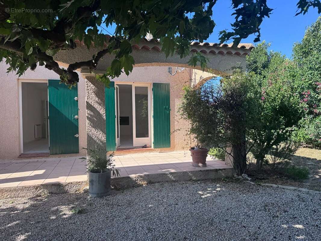 Maison à ROGNONAS