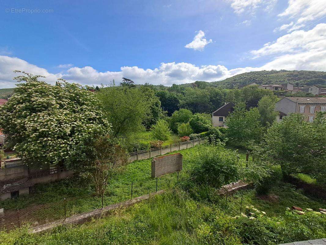 Appartement à MASSIAC