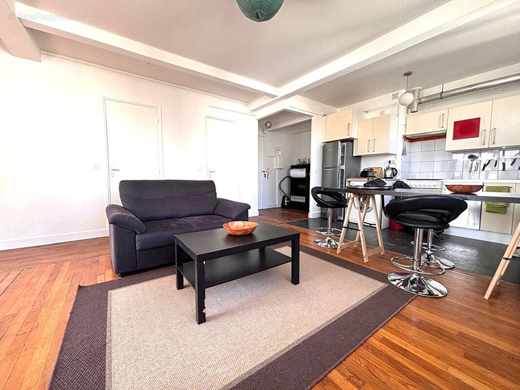 Appartement à PARIS-19E