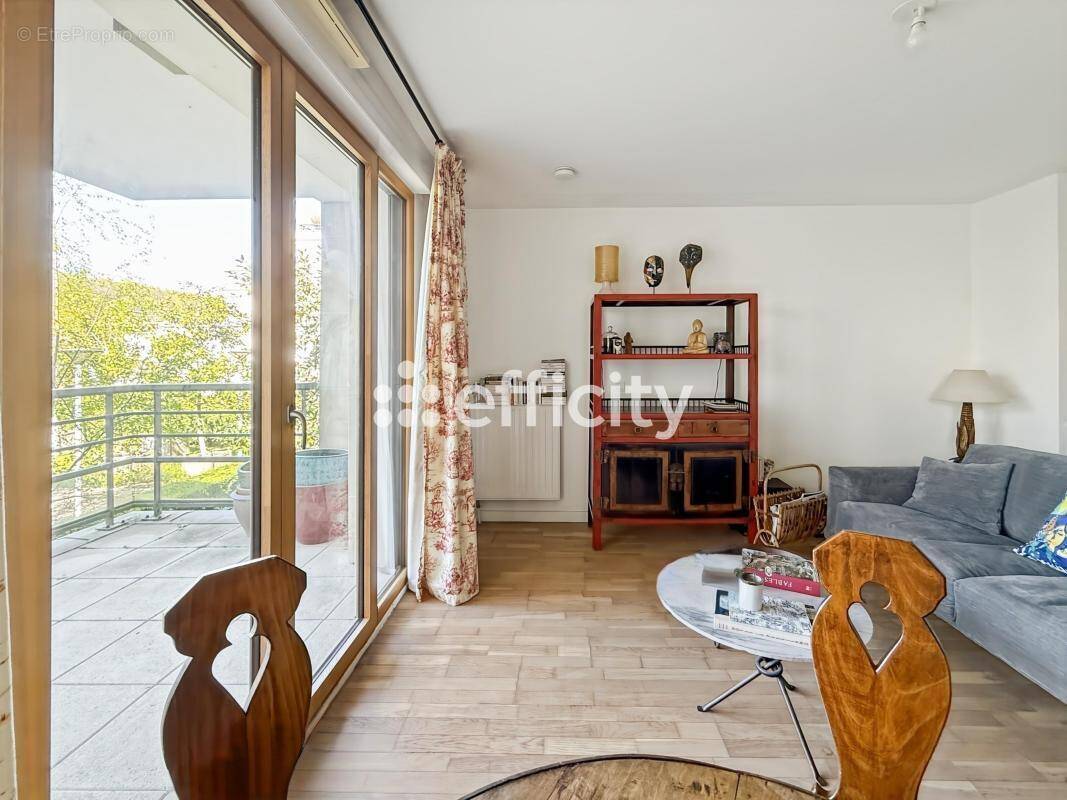 Appartement à CHAVILLE