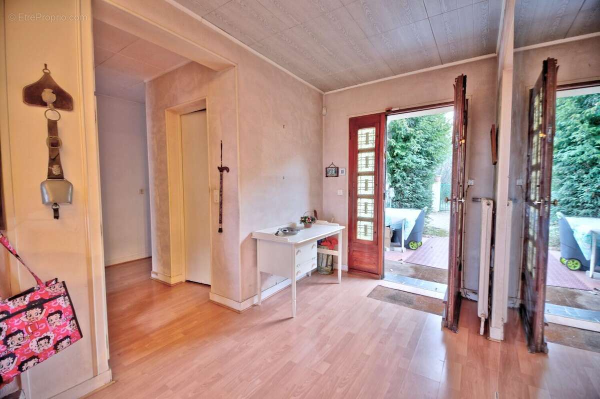 Entrée - RDC - Maison à ANDRESY