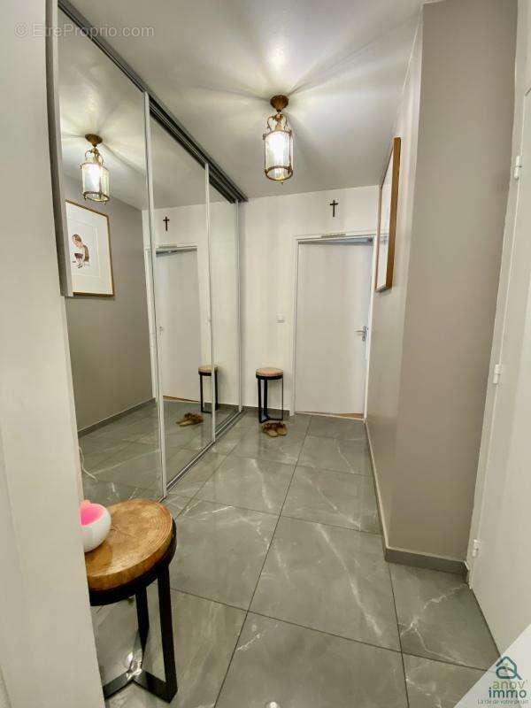 Grand appartement rénové 130 m2   Lyon 8   Secteur recherch - photo 3