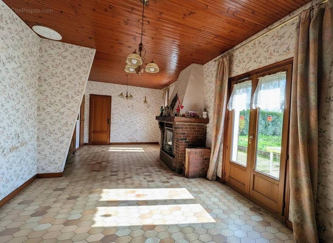 Photo 1 - Maison à BEAUVAIS