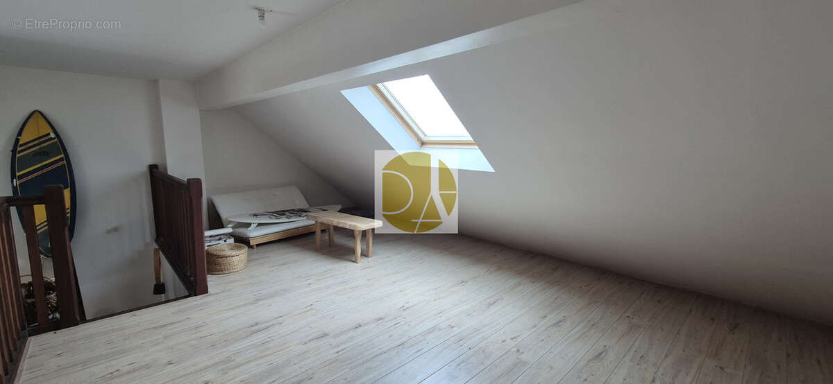 Appartement à SAUVAGNON