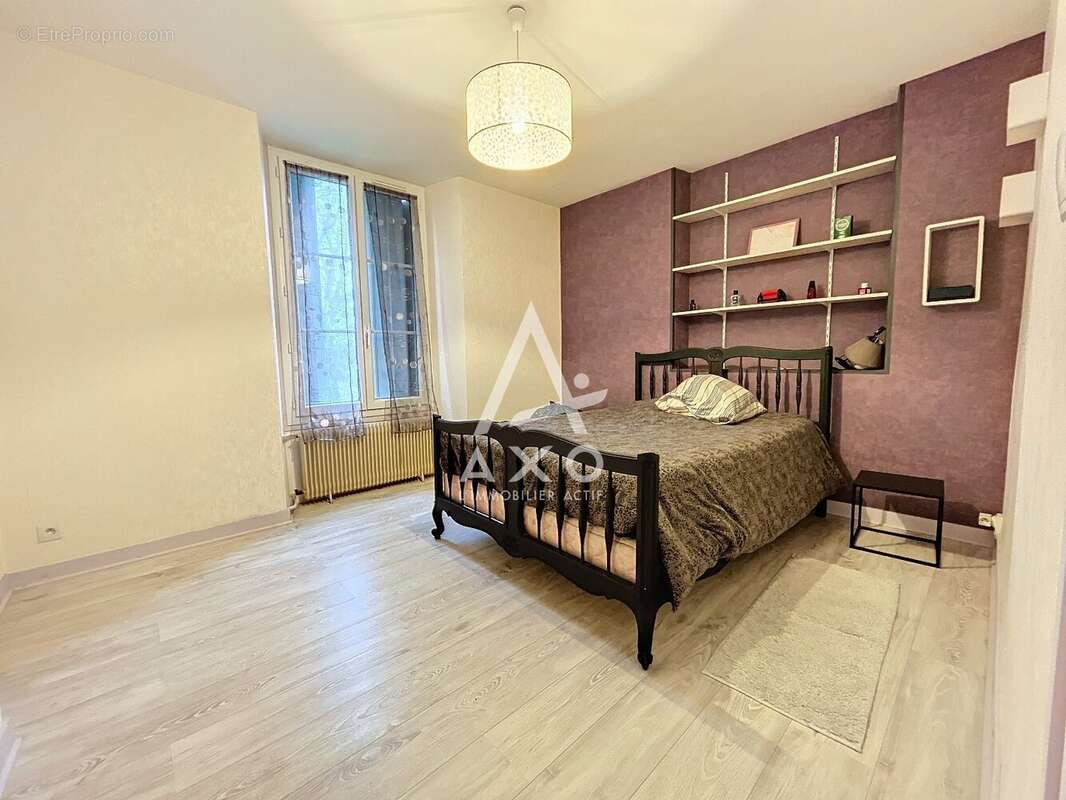 Maison à SAINT-SYLVAIN-D&#039;ANJOU