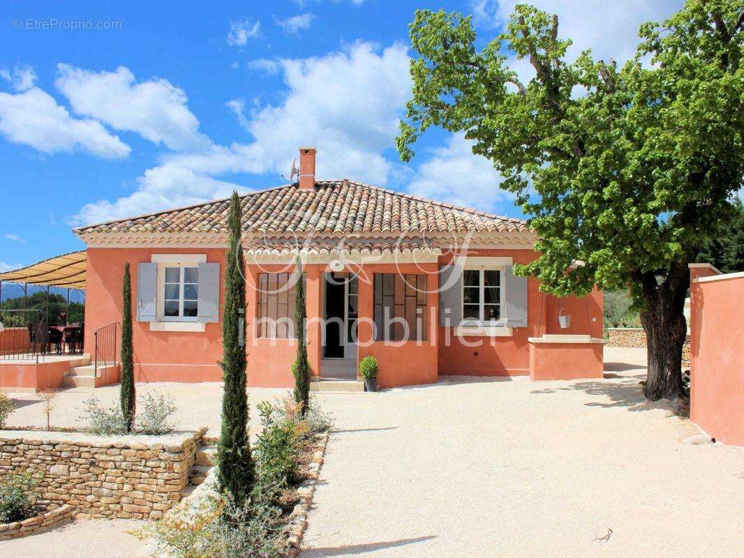 Maison à ROUSSILLON