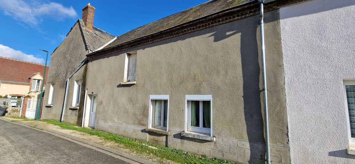 Maison à CLOYES-SUR-LE-LOIR