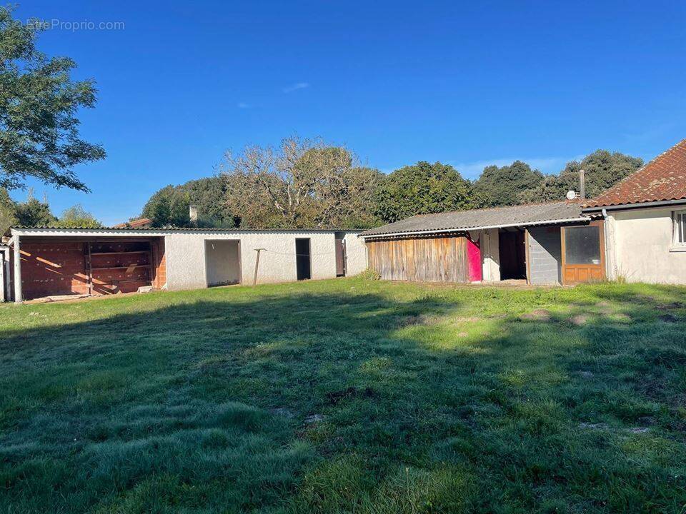 Maison à GRAYAN-ET-L&#039;HOPITAL