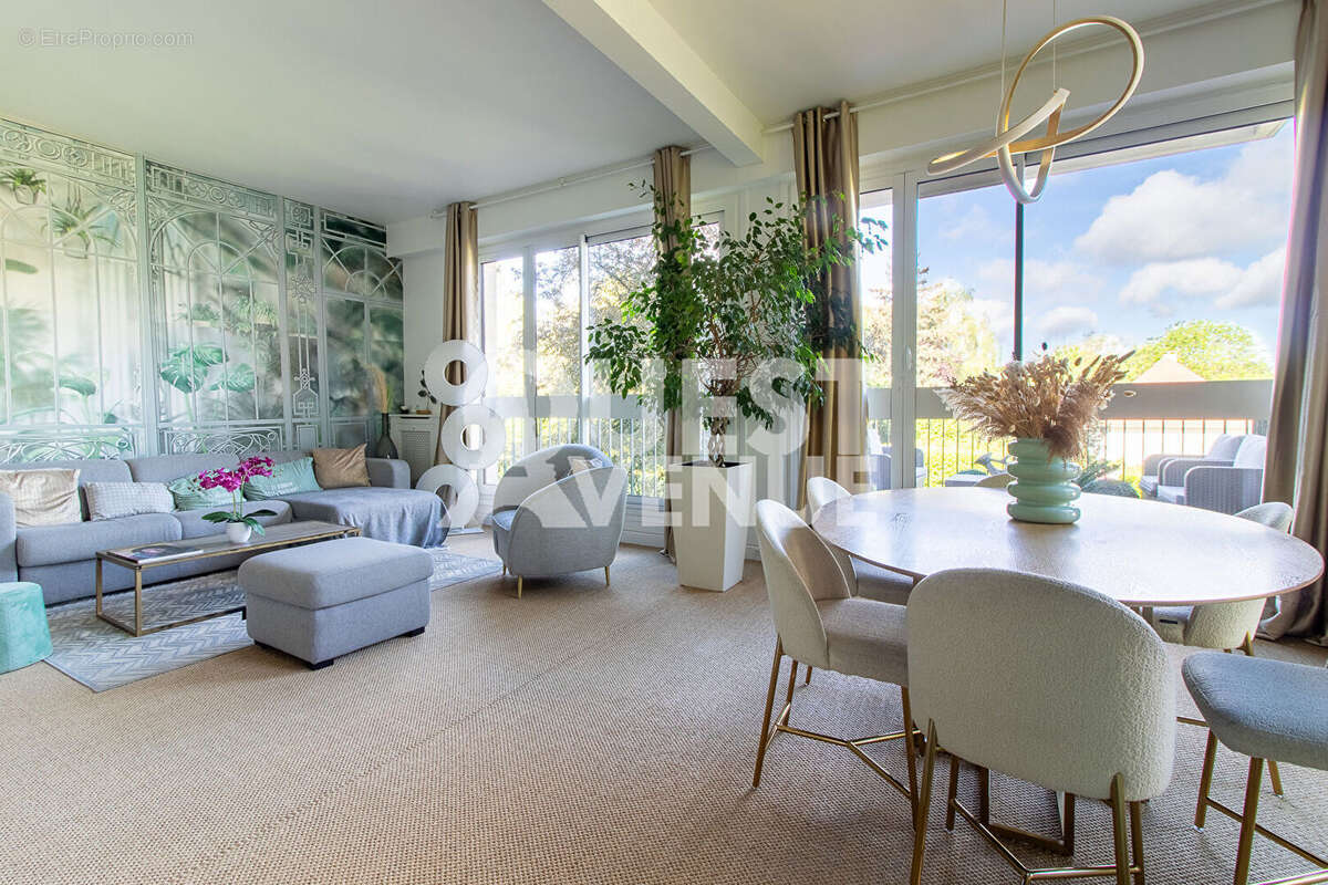 Appartement à GARCHES