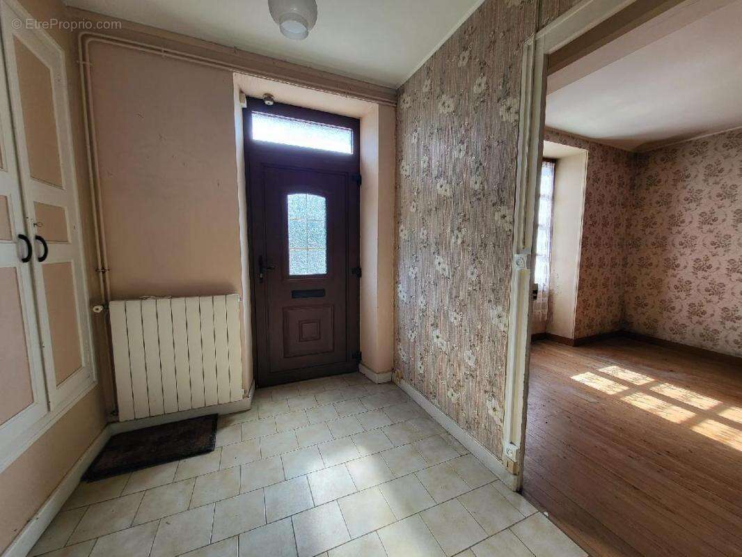 Maison à LOULAY