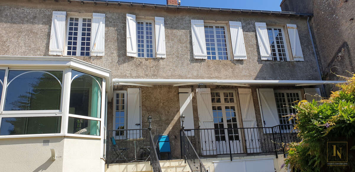 Maison à PAIMBOEUF