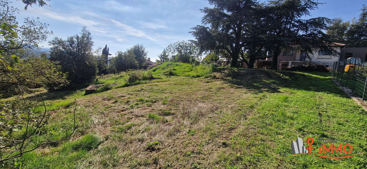 Terrain à SAINT-JOSEPH