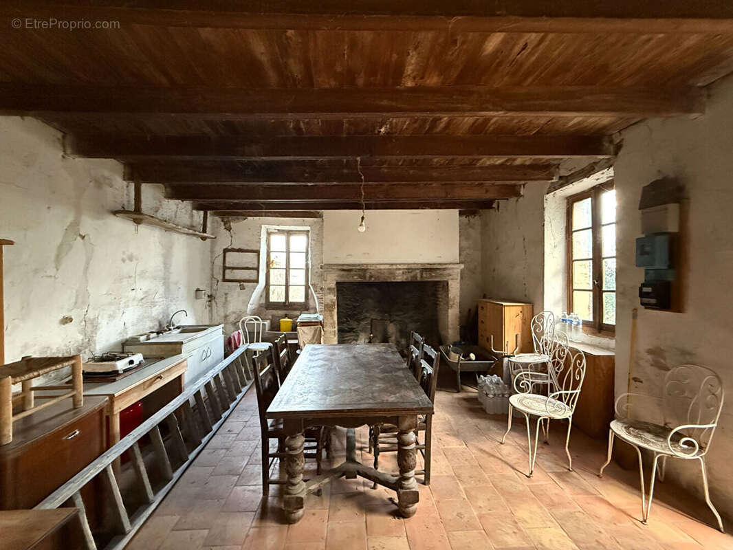 Maison en pierre à rénover - photo 13