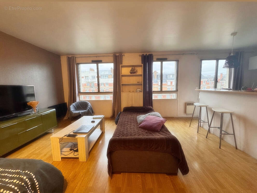 Appartement à PARIS-12E