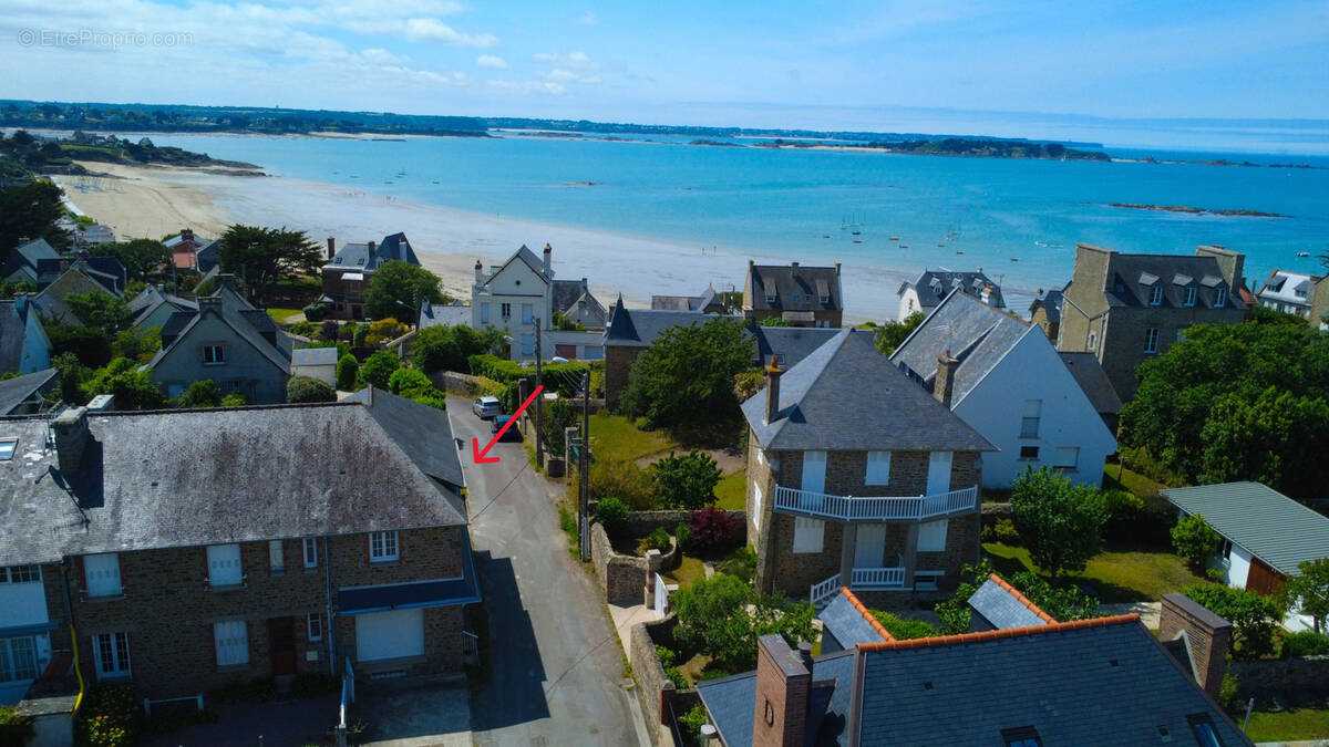 Appartement à LANCIEUX