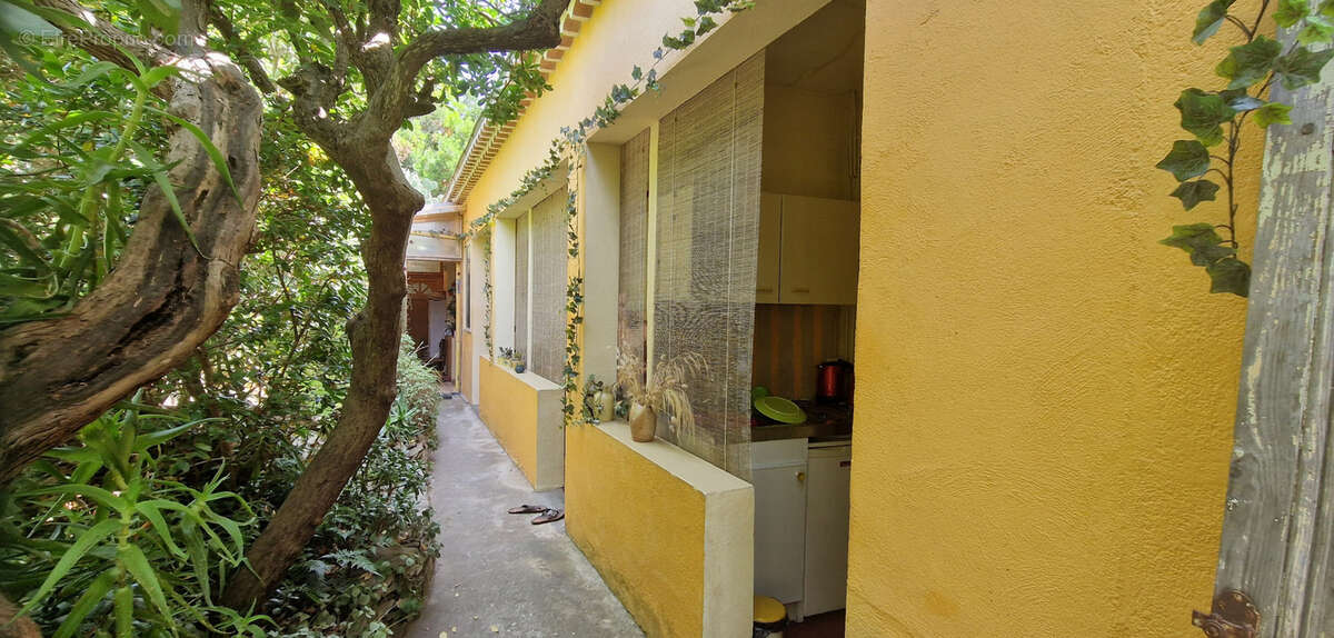 Maison à HYERES