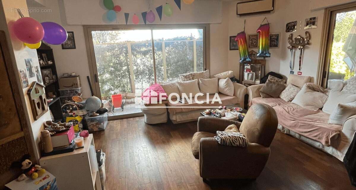 Appartement à MANDELIEU-LA-NAPOULE