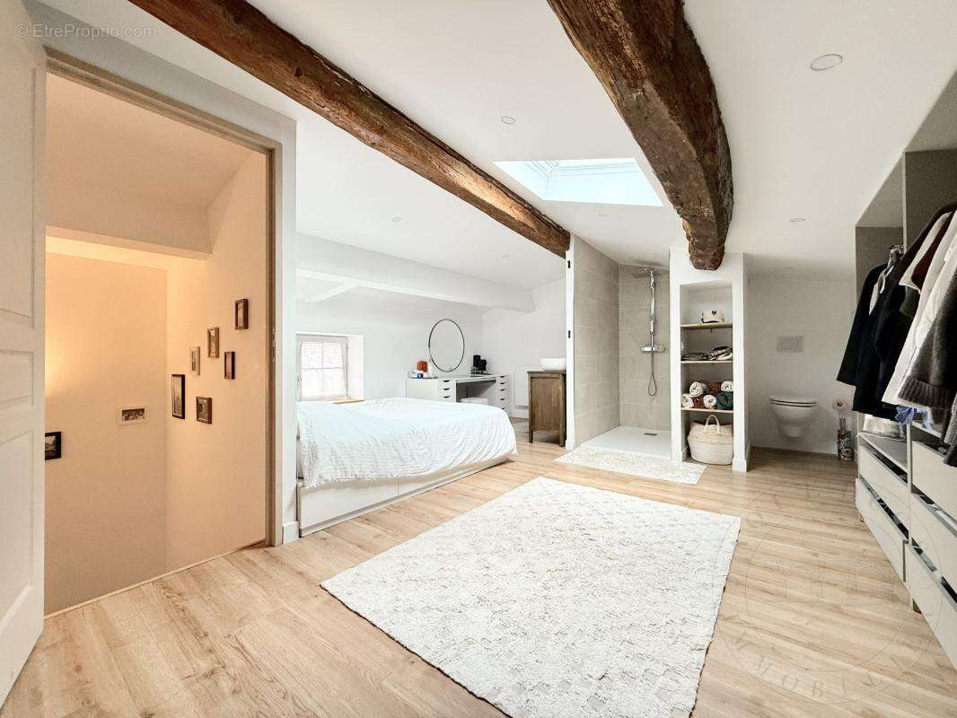 Appartement à CHAPONOST