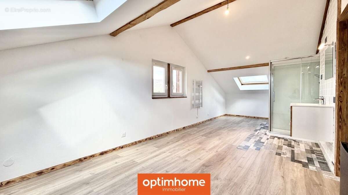 Maison rénovée 2024 – 126 m² – 3 chambres (4e possible) - 2 salles de bain – Calme absolu – Vue nature – Proche Remiremont - photo 12