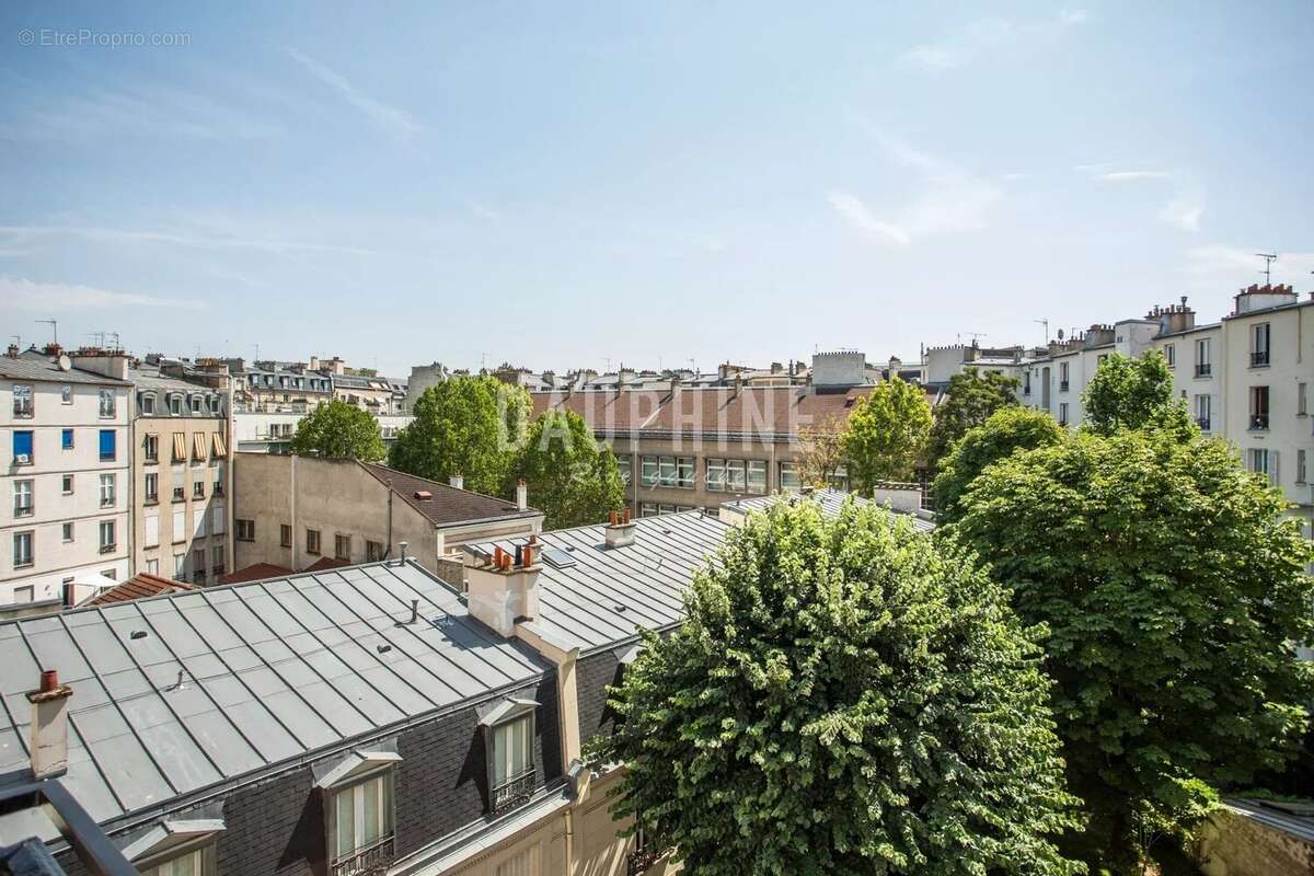 Appartement à PARIS-14E