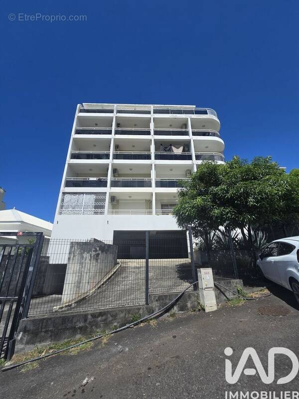 Photo 1 - Appartement à SAINT-DENIS