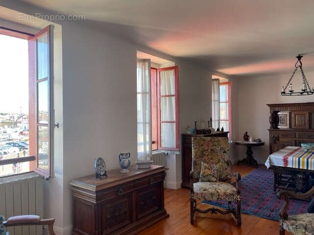 Appartement à CIBOURE