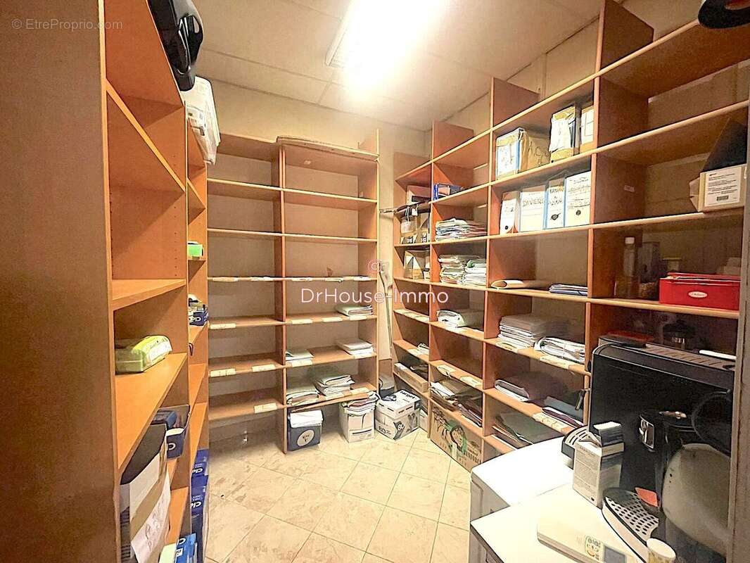 Commerce à MARSEILLE-1E