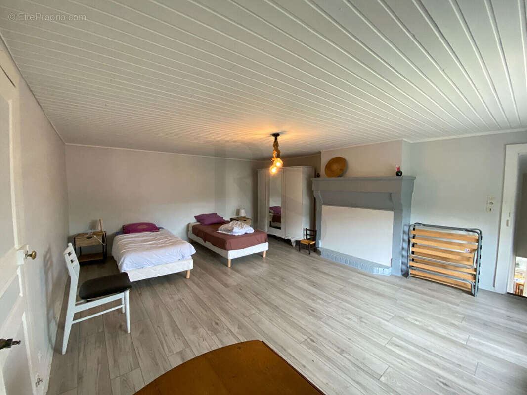 Maison à MORTREE